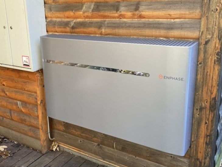 Batterie de stockage Enphase 10T Batterie de stockage Enphase - projet en Valais