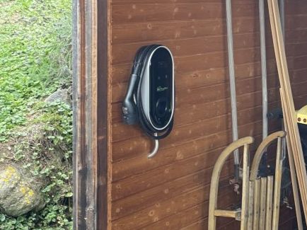 Borne de charge individuelle Borne de charge individuelle, installation personnalisée - Elekt Solutions